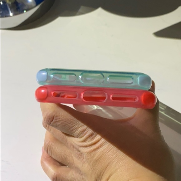 iPhone XS cases - Picture 3 of 4